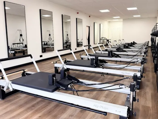 Blend Reformer Pilates posture pilates studio in Leicester City Centre