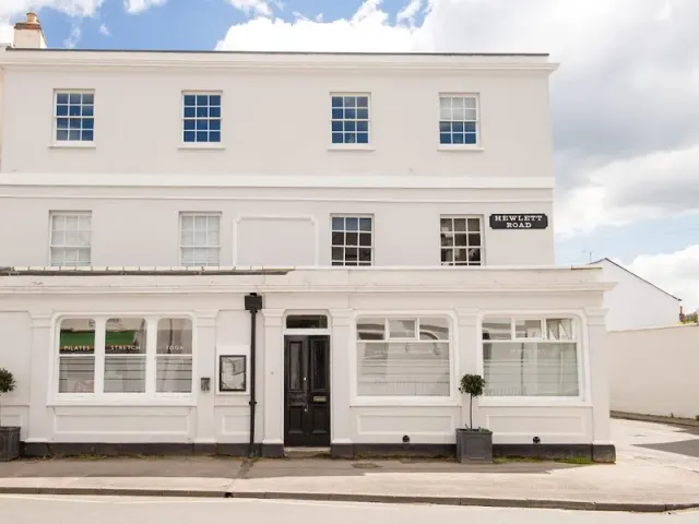Studio 10 Pilates & Yoga posture pilates studio in Cheltenham City Centre